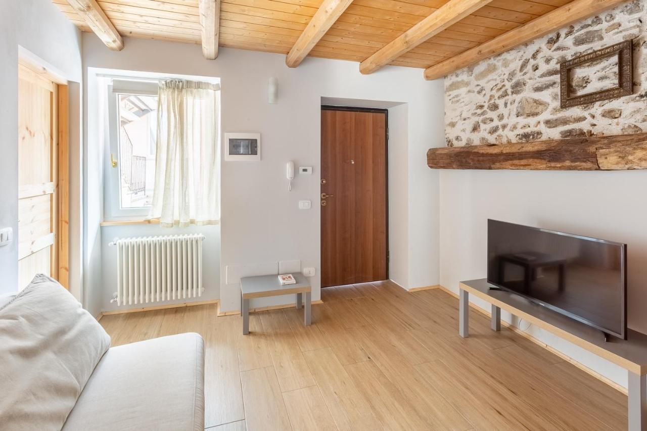 La Posteria By Icasamia It Apartment Orino Exterior photo