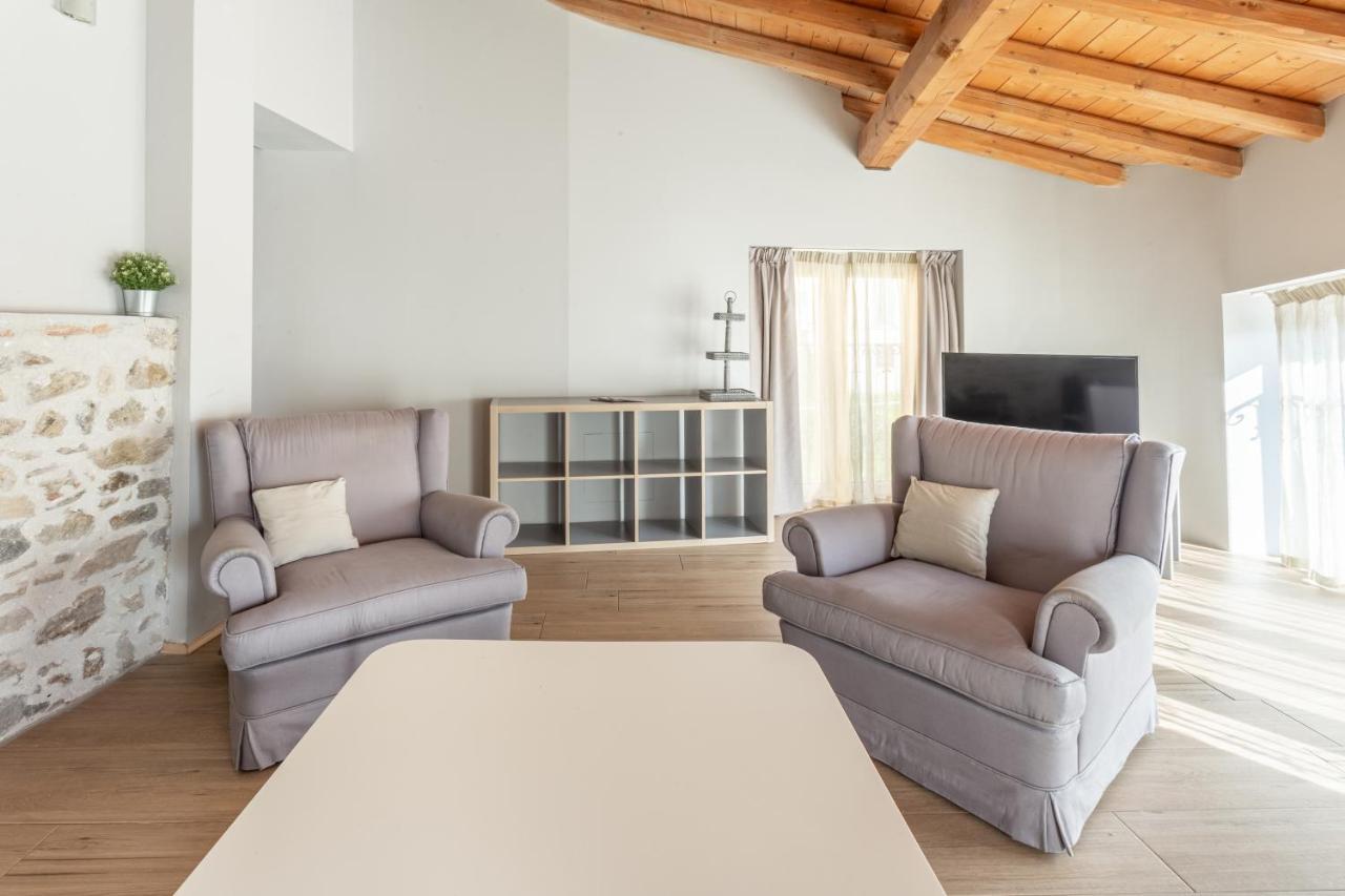 La Posteria By Icasamia It Apartment Orino Exterior photo